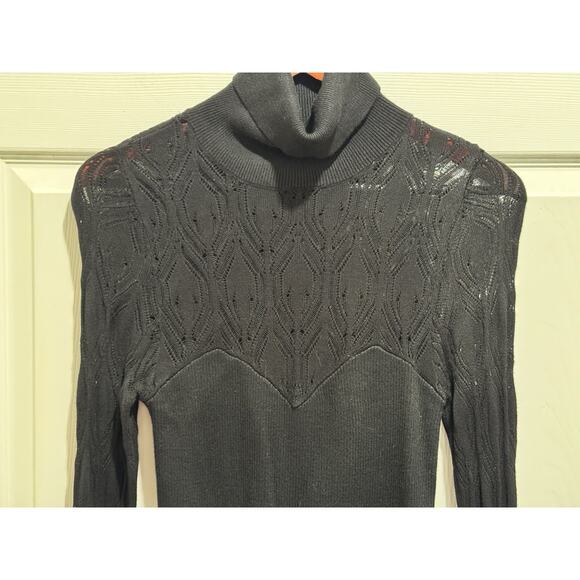 Venus Women’s Black Lace Cutout Turtle Neck Long Sleeve Sweater Size Large - Picture 2 of 5
